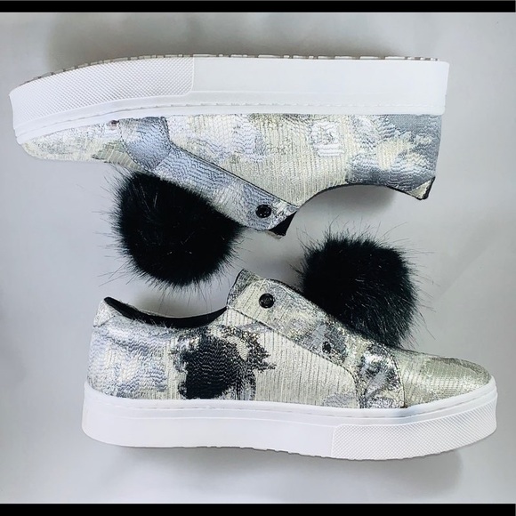 Kaari Blue Shoes - Pom Pom Sneakers